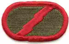101st Military Intelligence Company D (LRS) Oval by Saunders Military Insignia