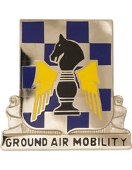 US Army 82nd Aviation Battalion Unit Crest by Saunders Military Insignia
