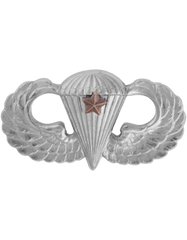 Army Basic Parachute wing with one combat star by Saunders Military Insignia