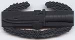 Combat Action badge in black metal - Saunders Military Insignia