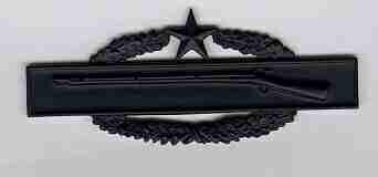 Combat Infantry 2nd Award badge in black metal - Saunders Military Insignia