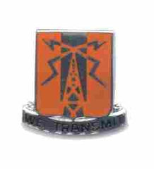 US Army 52nd Signal Battalion Unit Crest by Saunders Military Insignia