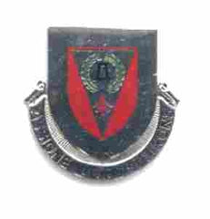 US Army 83rd Engineer Battalion Unit Crest by Saunders Military Insignia