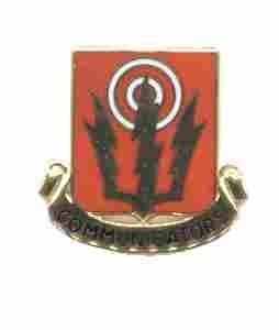 US Army 242nd Signal Battalion Unit Crest by Saunders Military Insignia