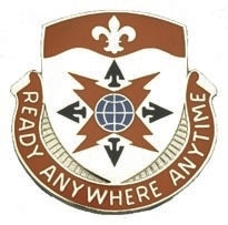 US Army 324th Signal Battalion Unit Crest by Saunders Military Insignia