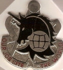 US Army 548th Engineer Battalion Left Facing Unit Crest by Saunders Military Insignia