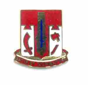 US Army 682nd Engineer Battalion Unit Crest by Saunders Military Insignia
