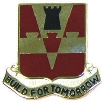 US Army 876th Engineer Battalion Unit Crest by Saunders Military Insignia