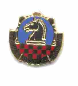 US Army 902nd Military Intelligence Group Unit Crest by Saunders Military Insignia