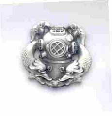 Divers 1st Class Army & Navy Badge by Saunders Military Insignia