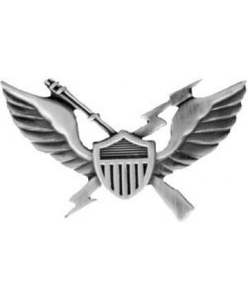 11th Air Assault badge by Saunders Military Insignia