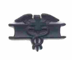 Expert Field Medic Army badge in black metal by Saunders Military Insignia
