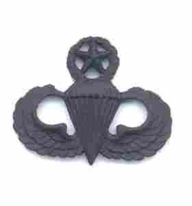 Master Parachute subdued metal wing by Saunders Military Insignia