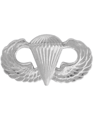 Parachutist miniature wing by Saunders Military Insignia