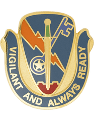 US Army 4th Brigade 1st Cavalry Special Troops Battalion Unit Crest - Saunders Military Insignia