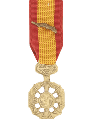 Vietnam Cross of Gallantry with palm miniature medal - Saunders Military Insignia